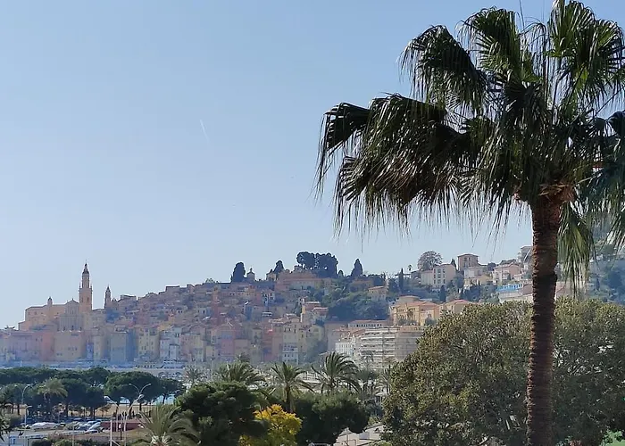 Bord De Calme Avec Balcon, Ascenseur, Climatisation, Ideal Location Quiet Near Sea, Balcony, Elevator, Ac