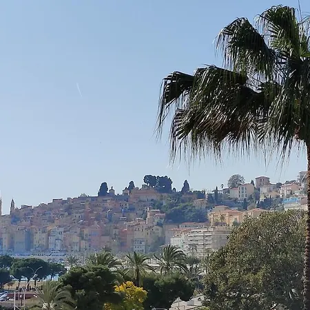 Calme Bord De Balcon Avec Vue Sur Menton, Ascenseur, Climatisation, Ideal Location Quiet Near Sea, Balcony With View, Elevator, Ac